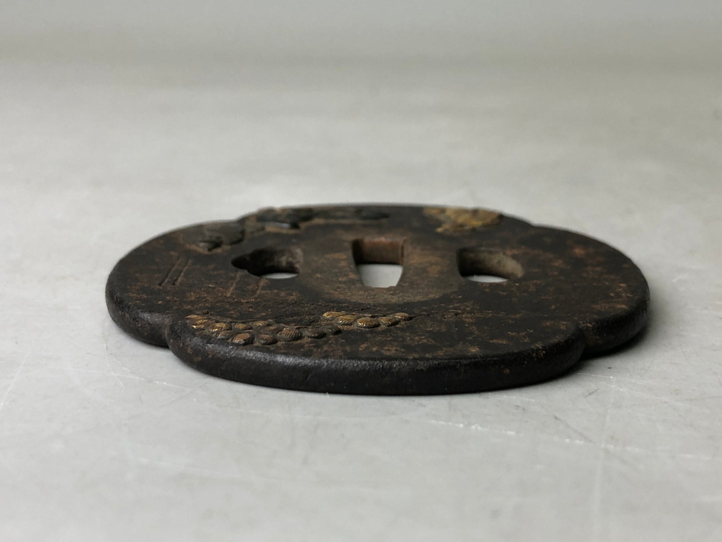 Y7898 TSUBA Iron sword guard Inlay Japan antique samurai katana koshirae
