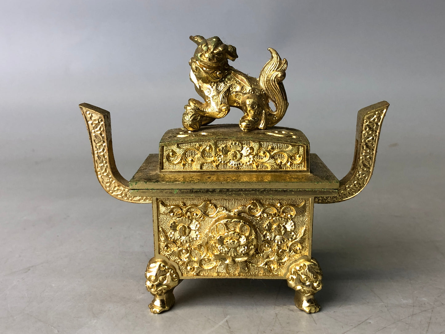 Y7911 KOURO Metal gold lacquer Lion knob Japan antique Incense Burner fragrance