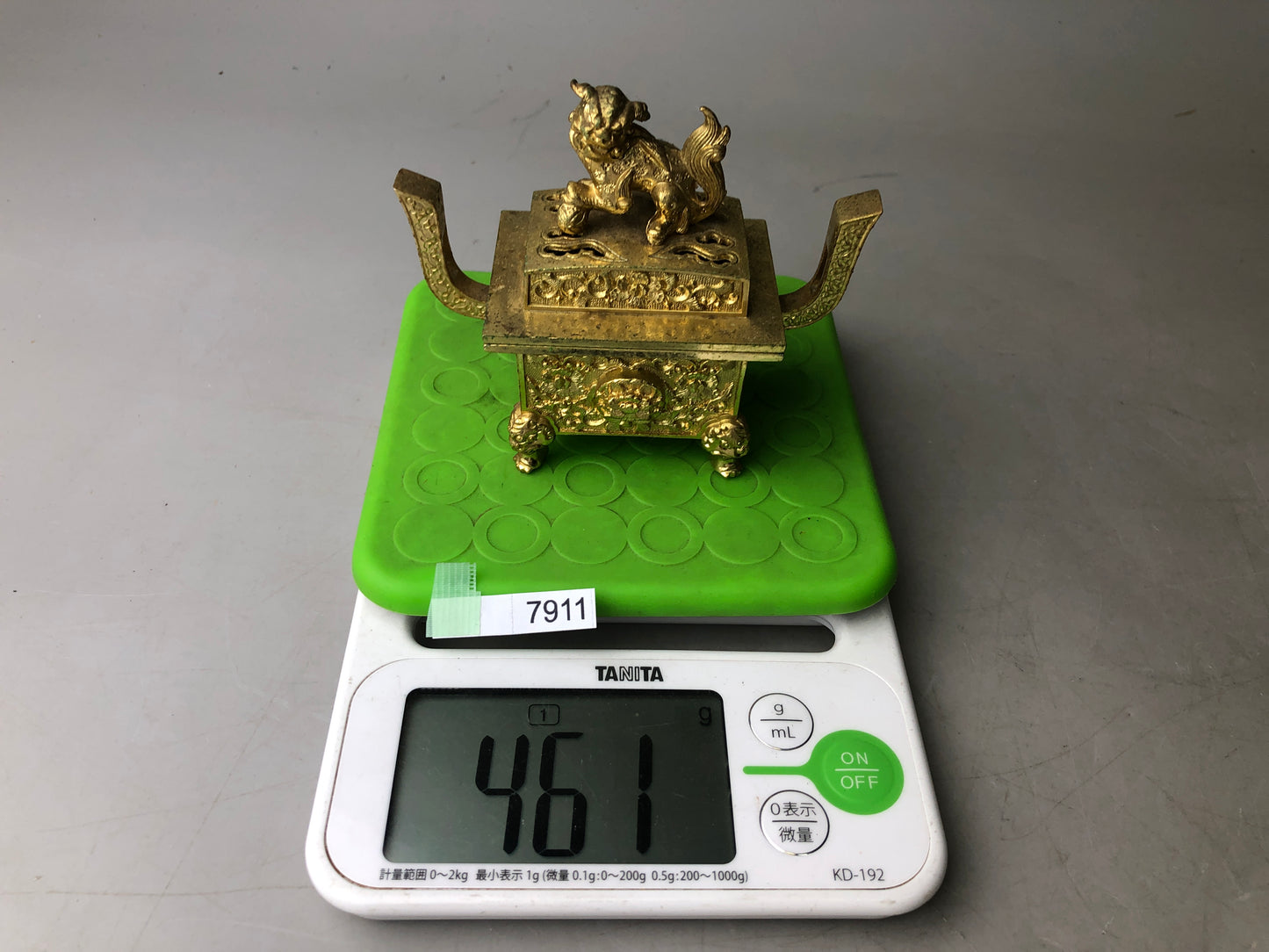 Y7911 KOURO Metal gold lacquer Lion knob Japan antique Incense Burner fragrance