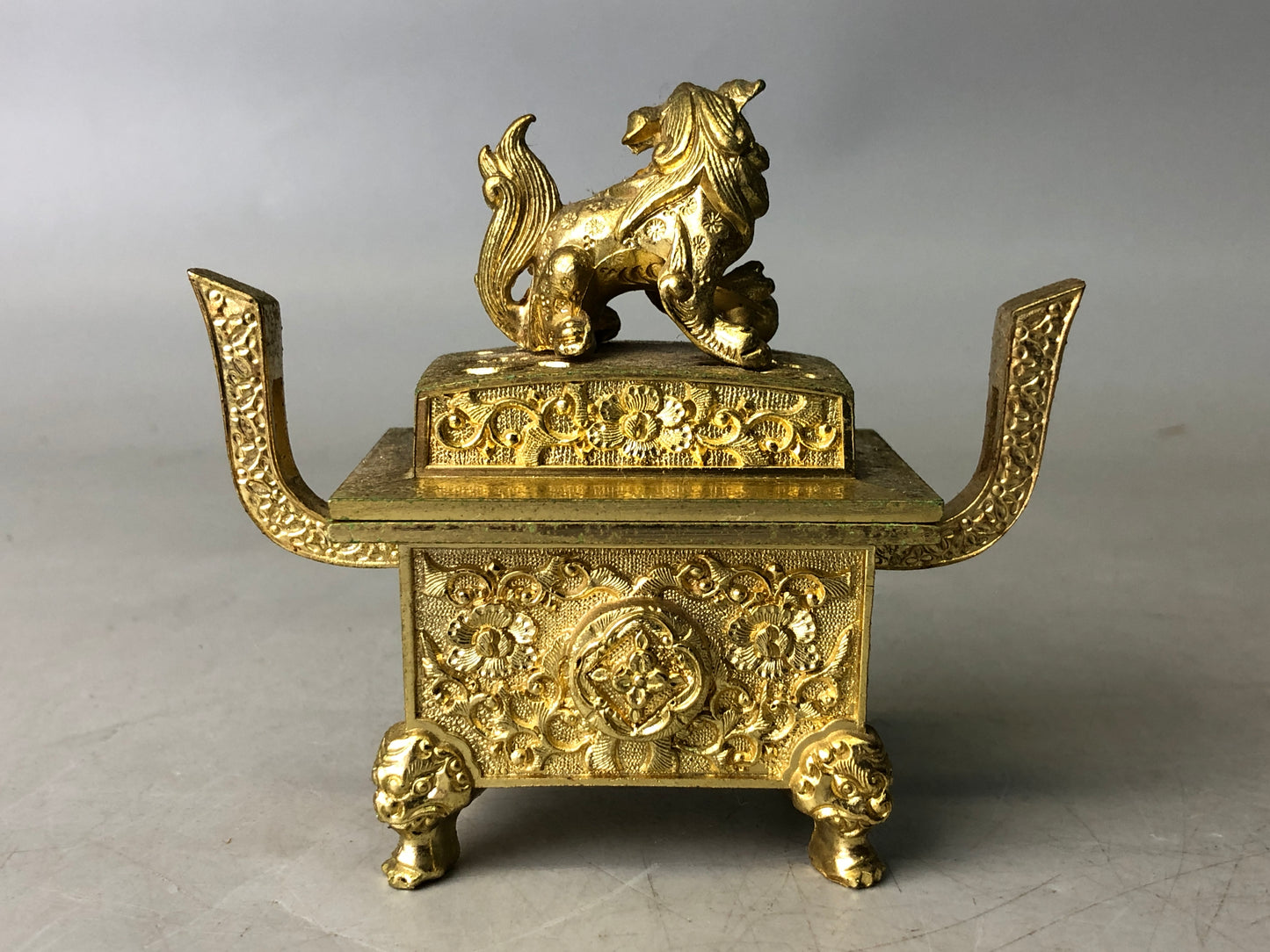 Y7911 KOURO Metal gold lacquer Lion knob Japan antique Incense Burner fragrance