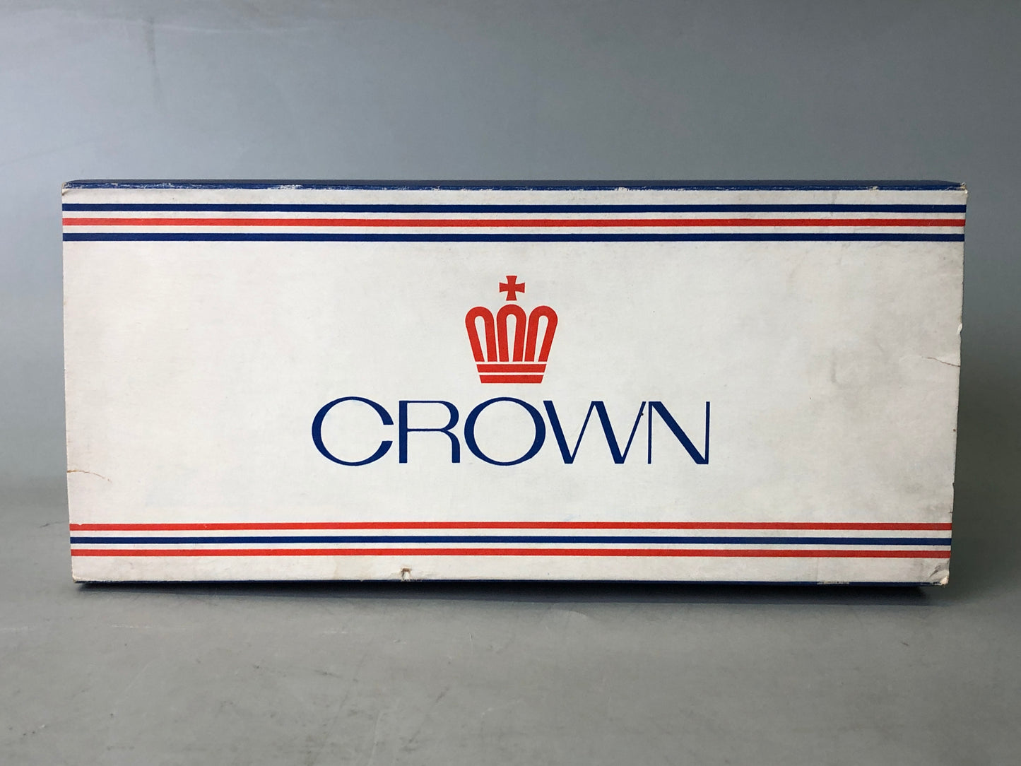 Y7926 OKIMONO metal Toyota Crown car figure box Showa retro Japan antique toy