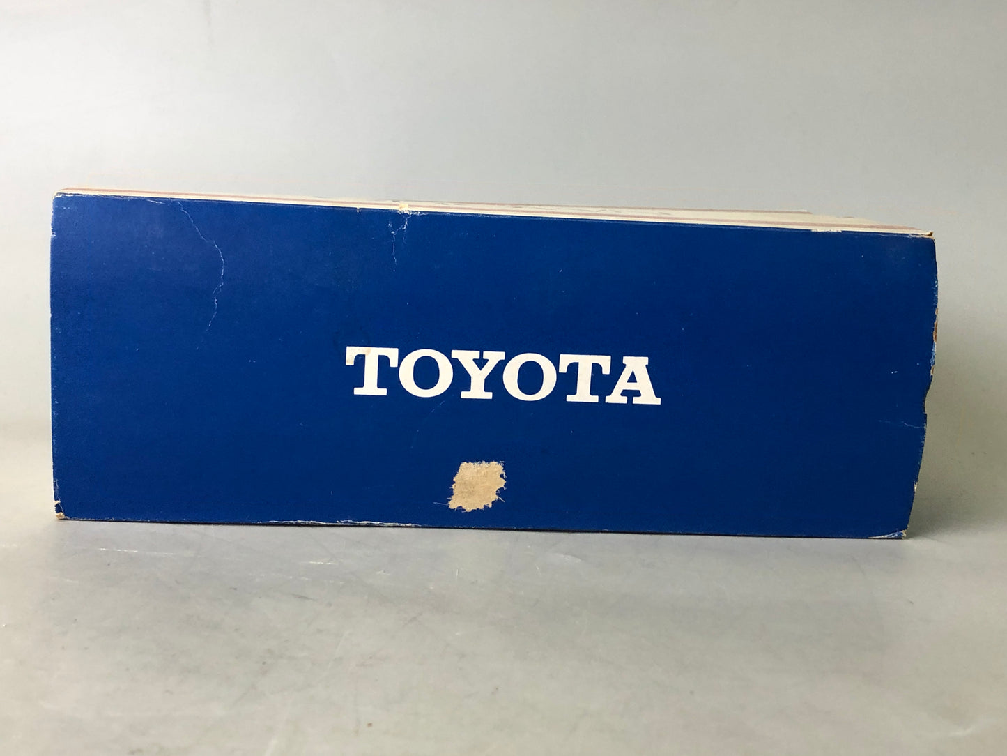Y7926 OKIMONO metal Toyota Crown car figure box Showa retro Japan antique toy