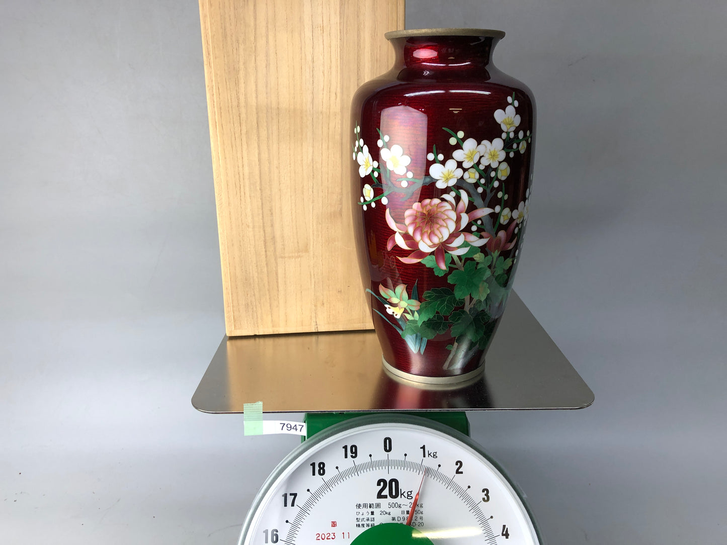 Y7947 FLOWER VASE Cloisonne Red signed box Japan ikebana floral arrangement