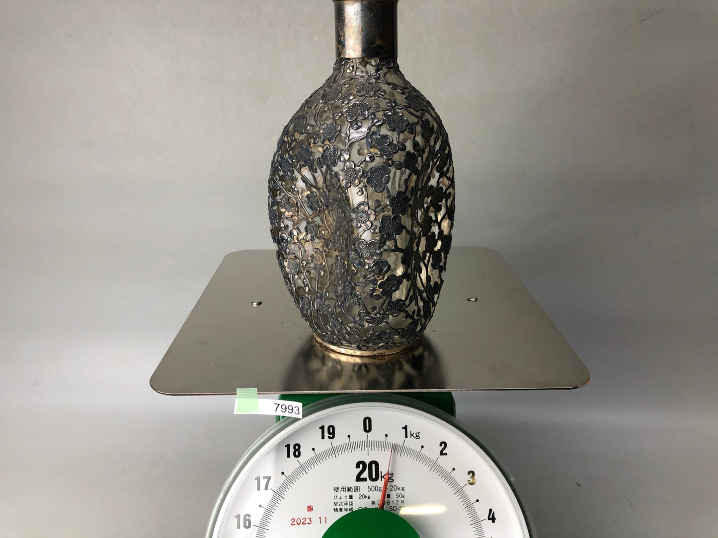 Y7993 DECANTER Silver pot jar container cherry blossom pattern Japan antique