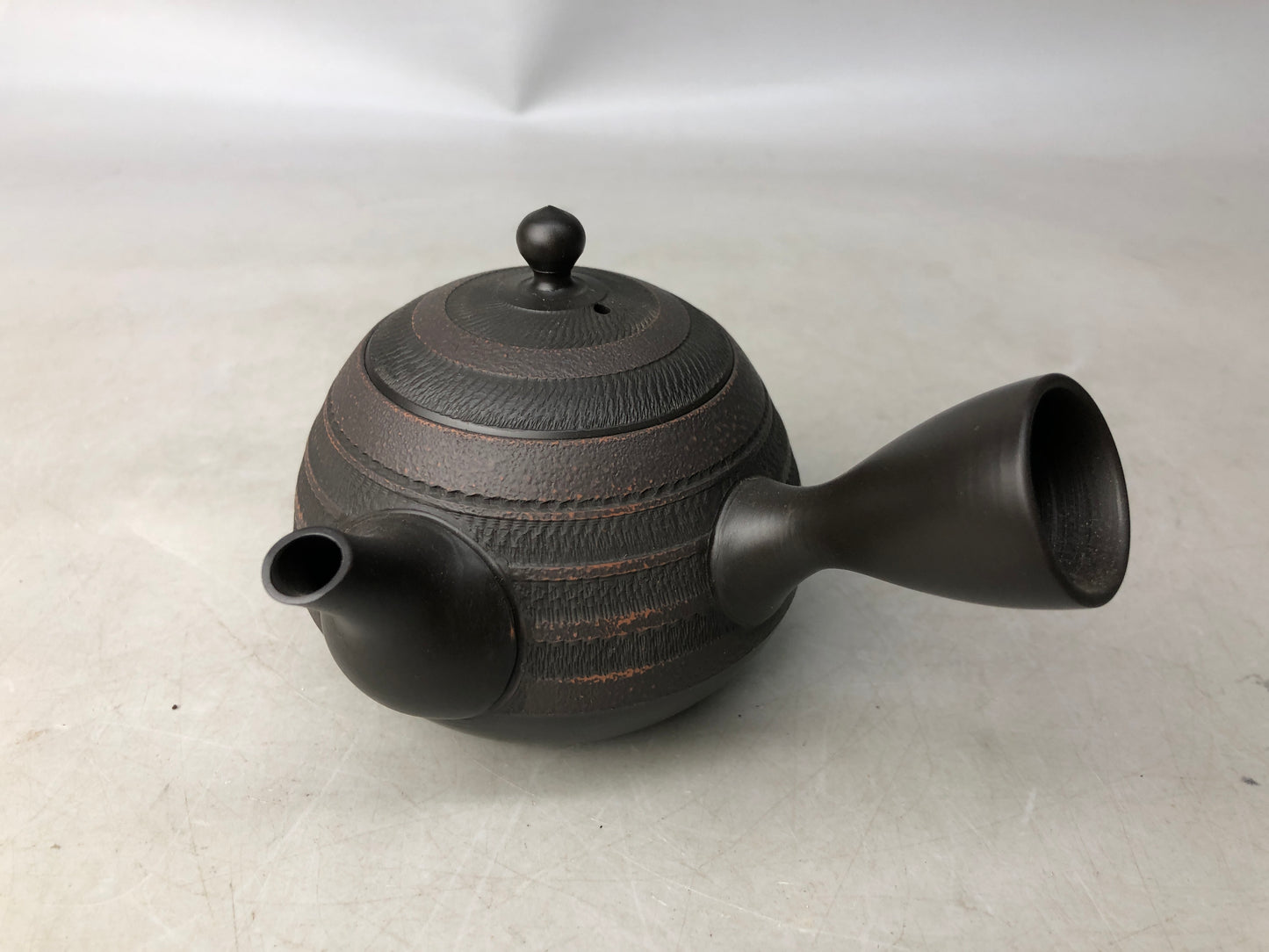 Y8029 KYUSU Tokoname-ware tea pot teapot signed black Japan antique tableware