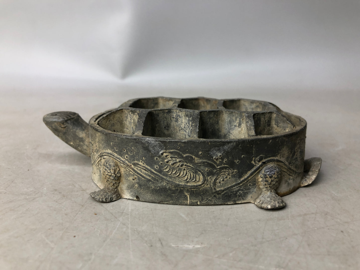 Y8037 KENZAN metal Turtle floral frog flower Japan antique ikebana kabin vase