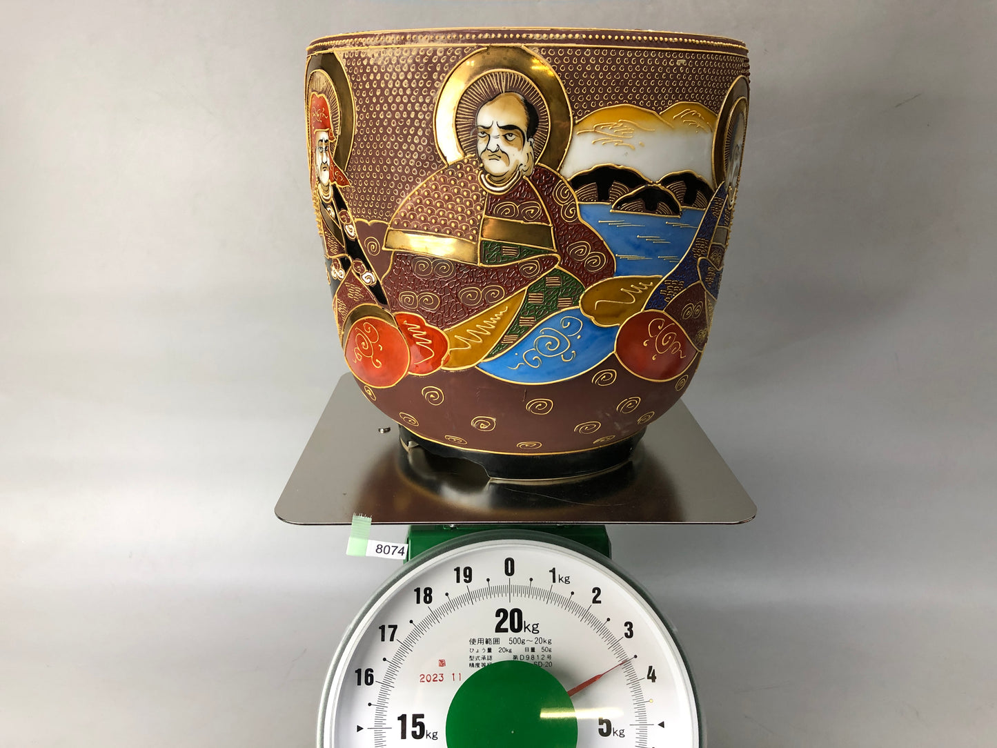 Y8074 HIBACHI ceramic charcoal brazier color picture person Japan antique decor