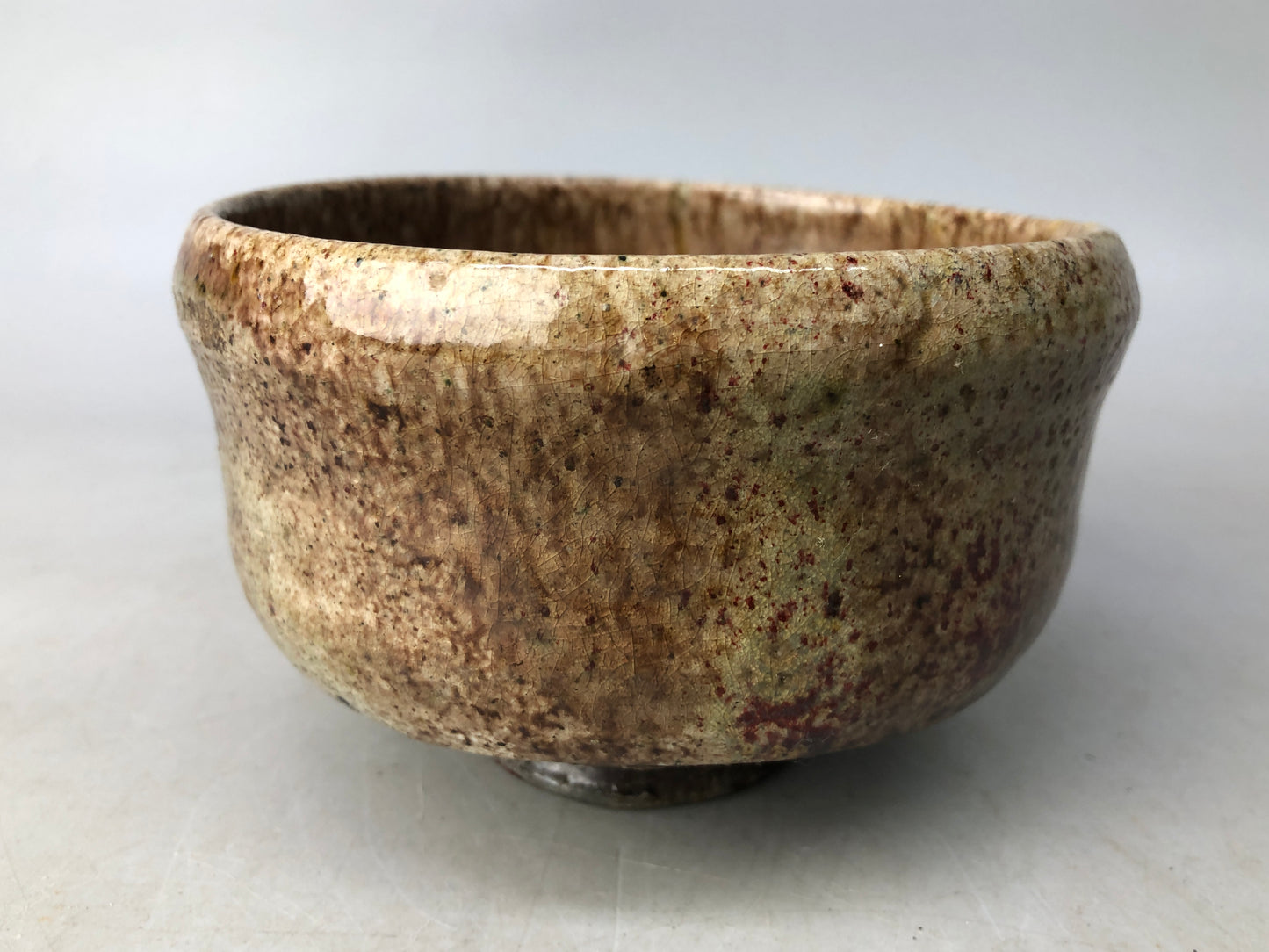 Y8085 CHAWAN Raku-ware bowl signed Japan antique tea ceremony pottery cup