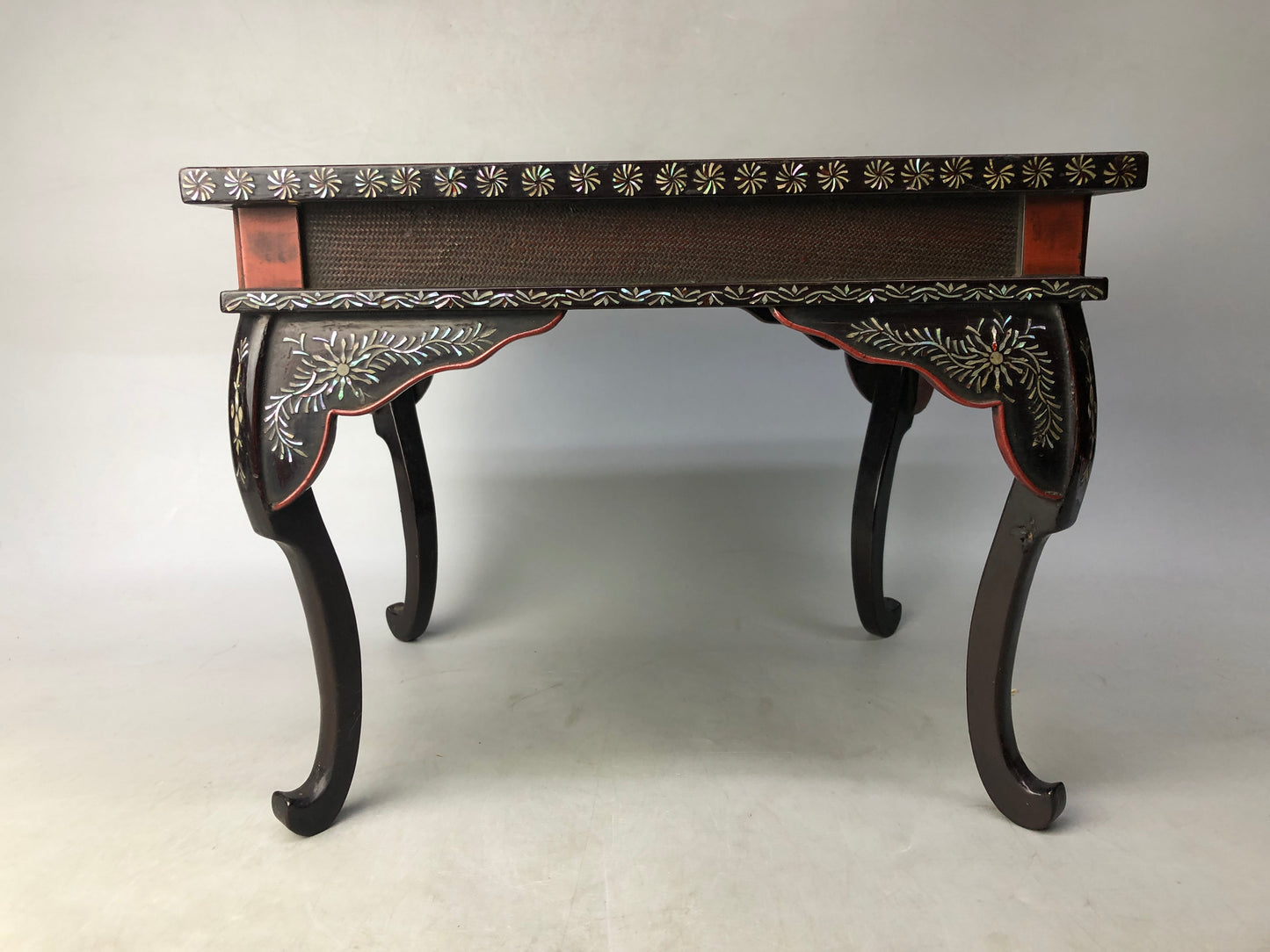 Y8086 FLOWER STAND Raden Mother-of-pearl work Makie Japan antique ikebana floral