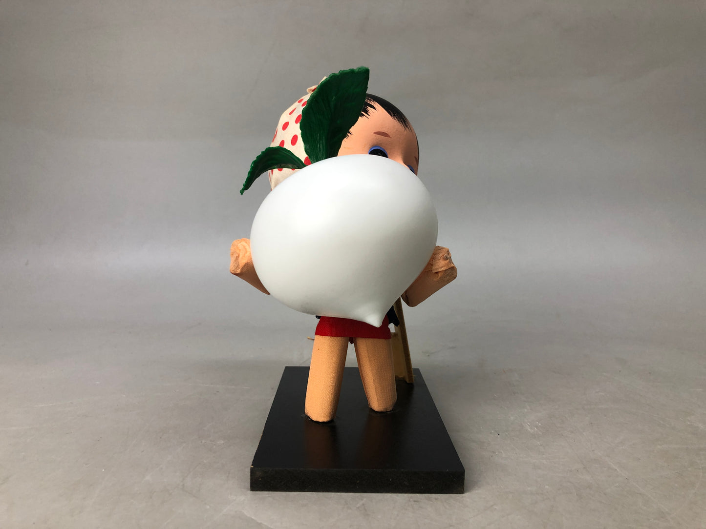 Y8109 NINGYO Japanese doll girl vegetable farmer Japan antique interior figure