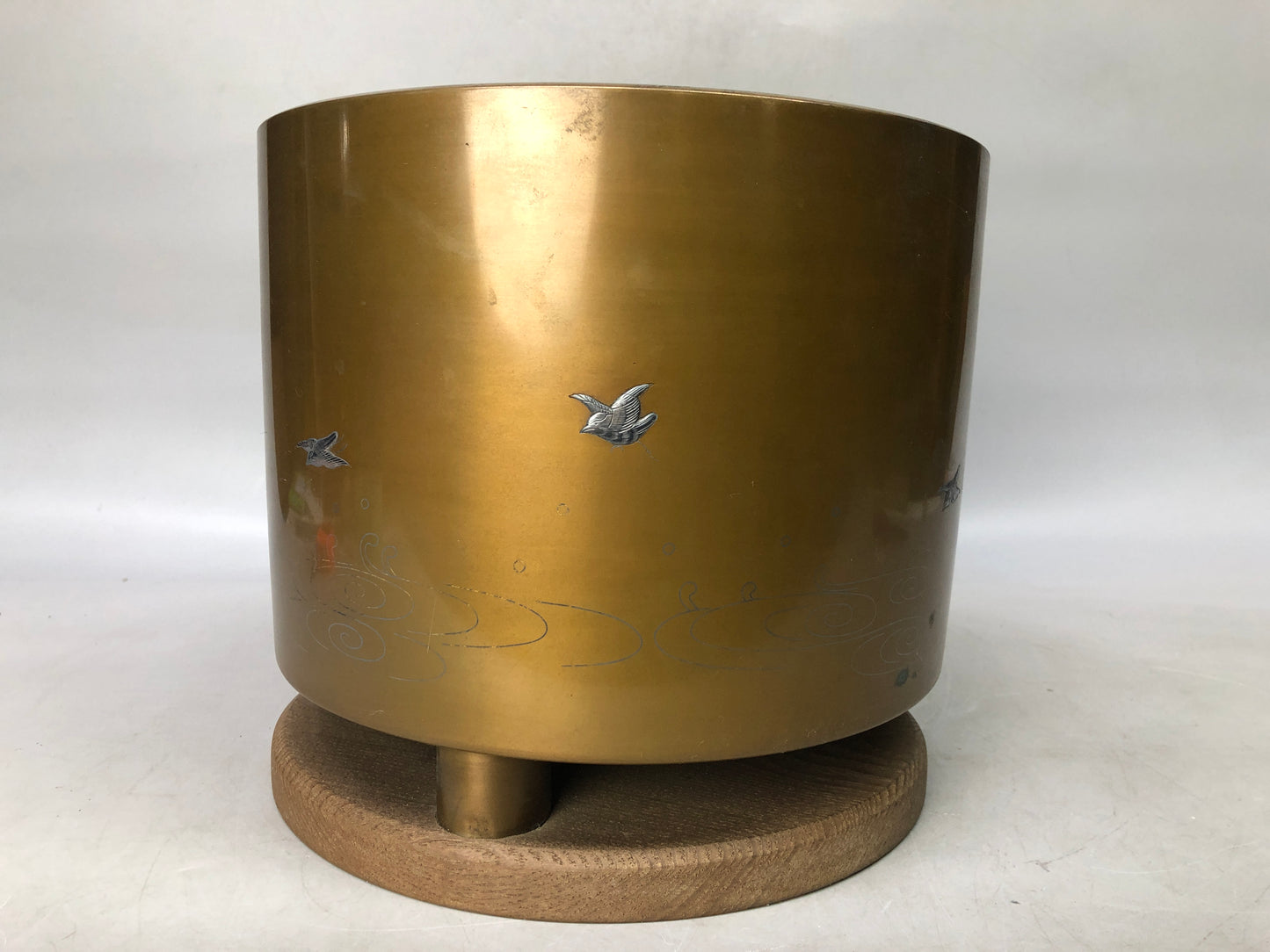 Y8121 HIBACHI Copper charcoal brazier wave plover inlay signed box Japan antique