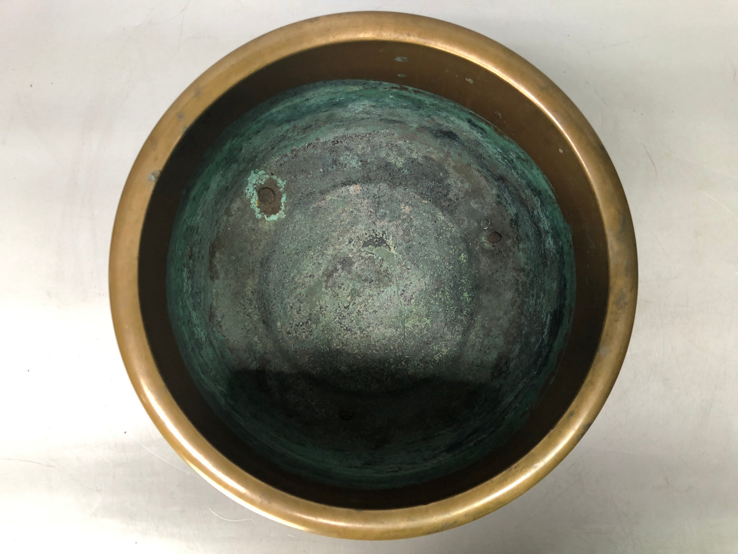 Y8121 HIBACHI Copper charcoal brazier wave plover inlay signed box Japan antique