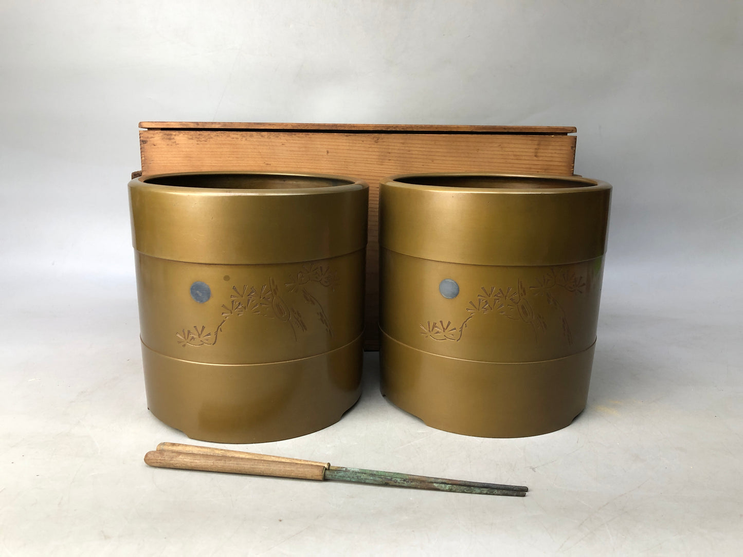Y8138 HIBACHI Copper summer brazier pair Inlay engraving box Japan antique decor
