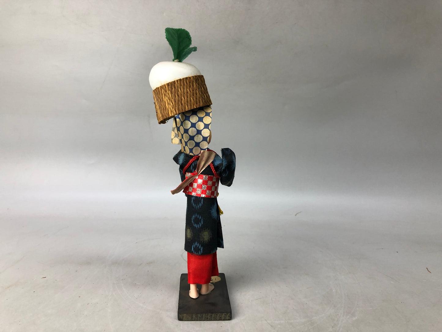 Y8149 NINGYO Japanese doll farmer girl Japan antique interior figurine decor