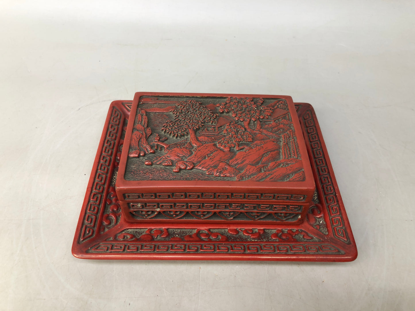 Y8174 BOX Tsuishu red lacquer Accessory case stand Japan antique container