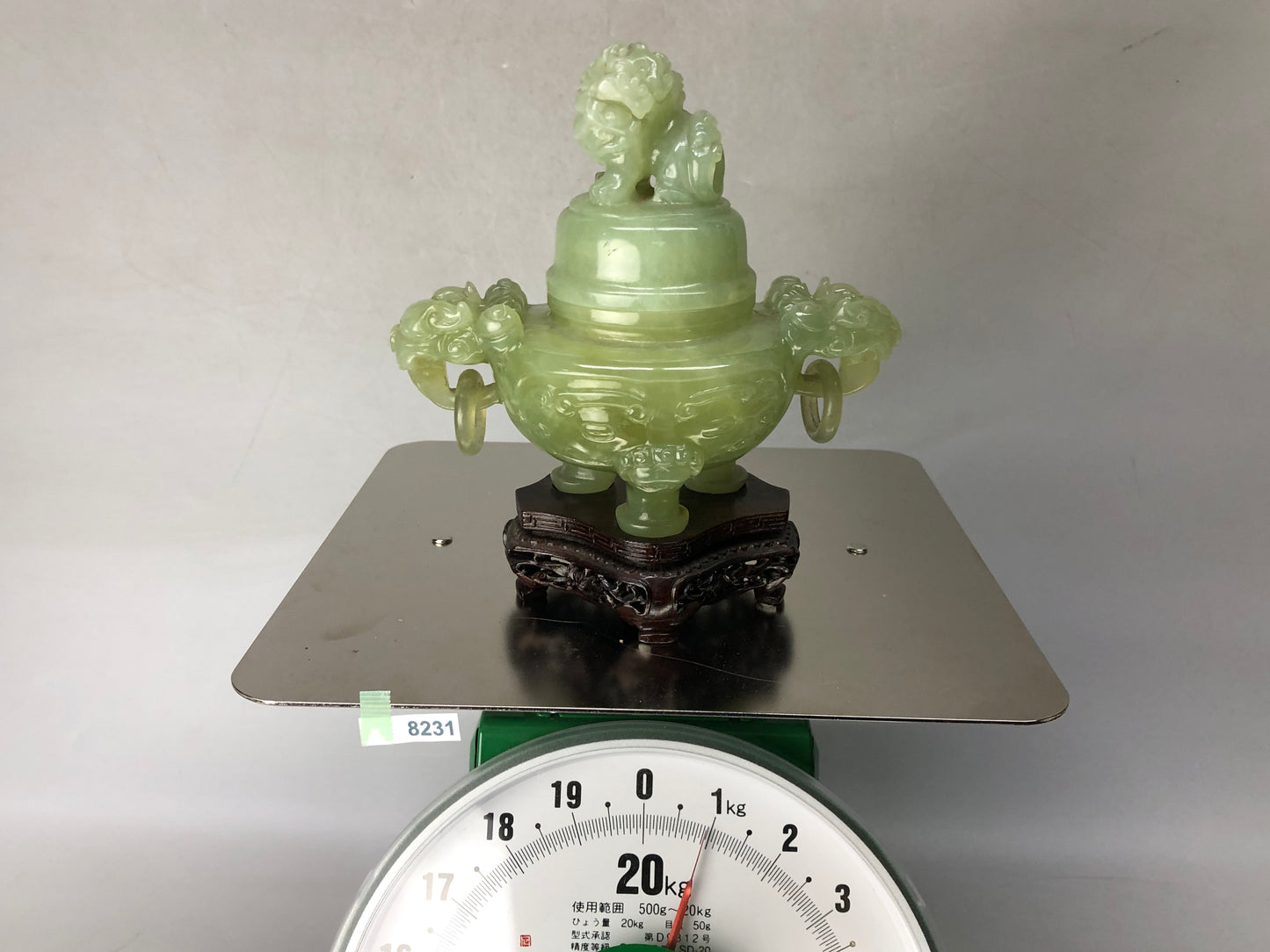 Y8231 KOURO Jade wooden stand China antique fragrance incense burner aroma