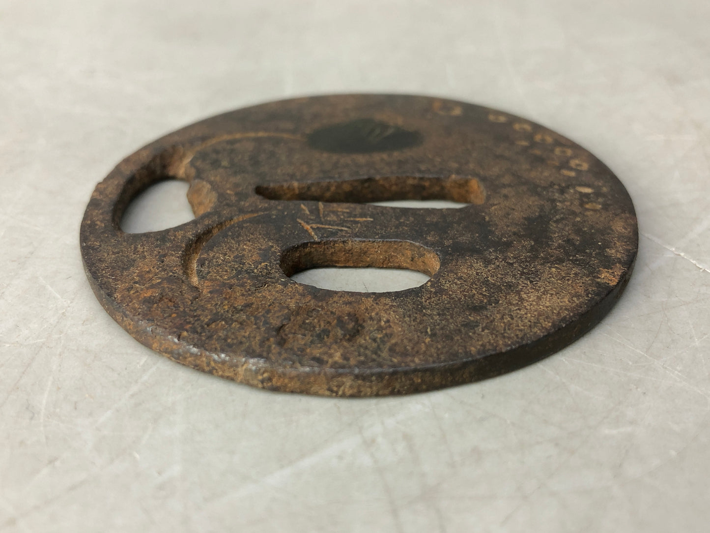 Y8307 TSUBA Iron sword guard signed Japan samurai katana koshirae edo bushi