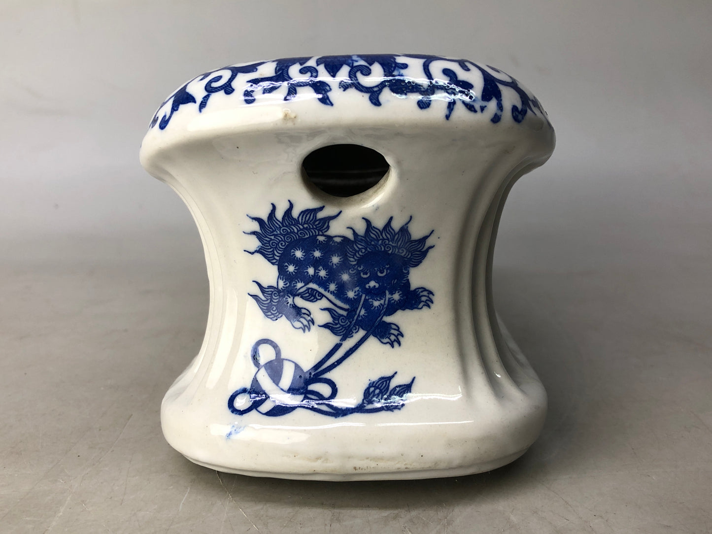 Y8308 PILLOW Underglaze blue signed Japan antique vintage bedroom bedding