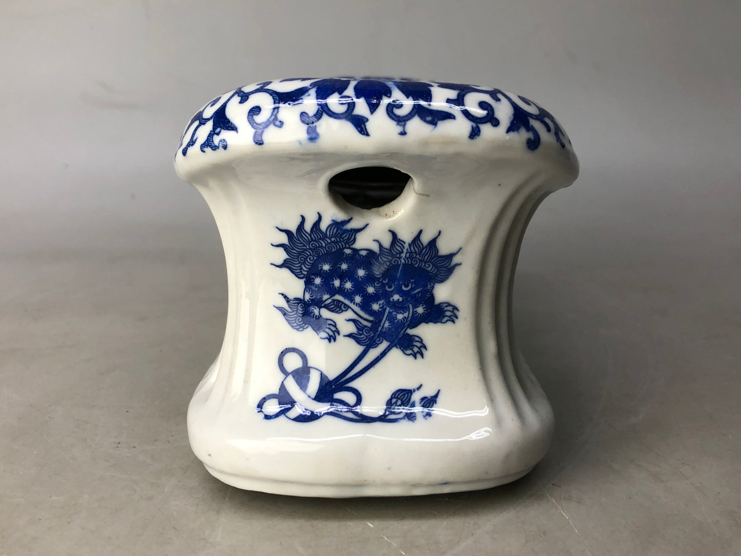 Y8308 PILLOW Underglaze blue signed Japan antique vintage bedroom bedding