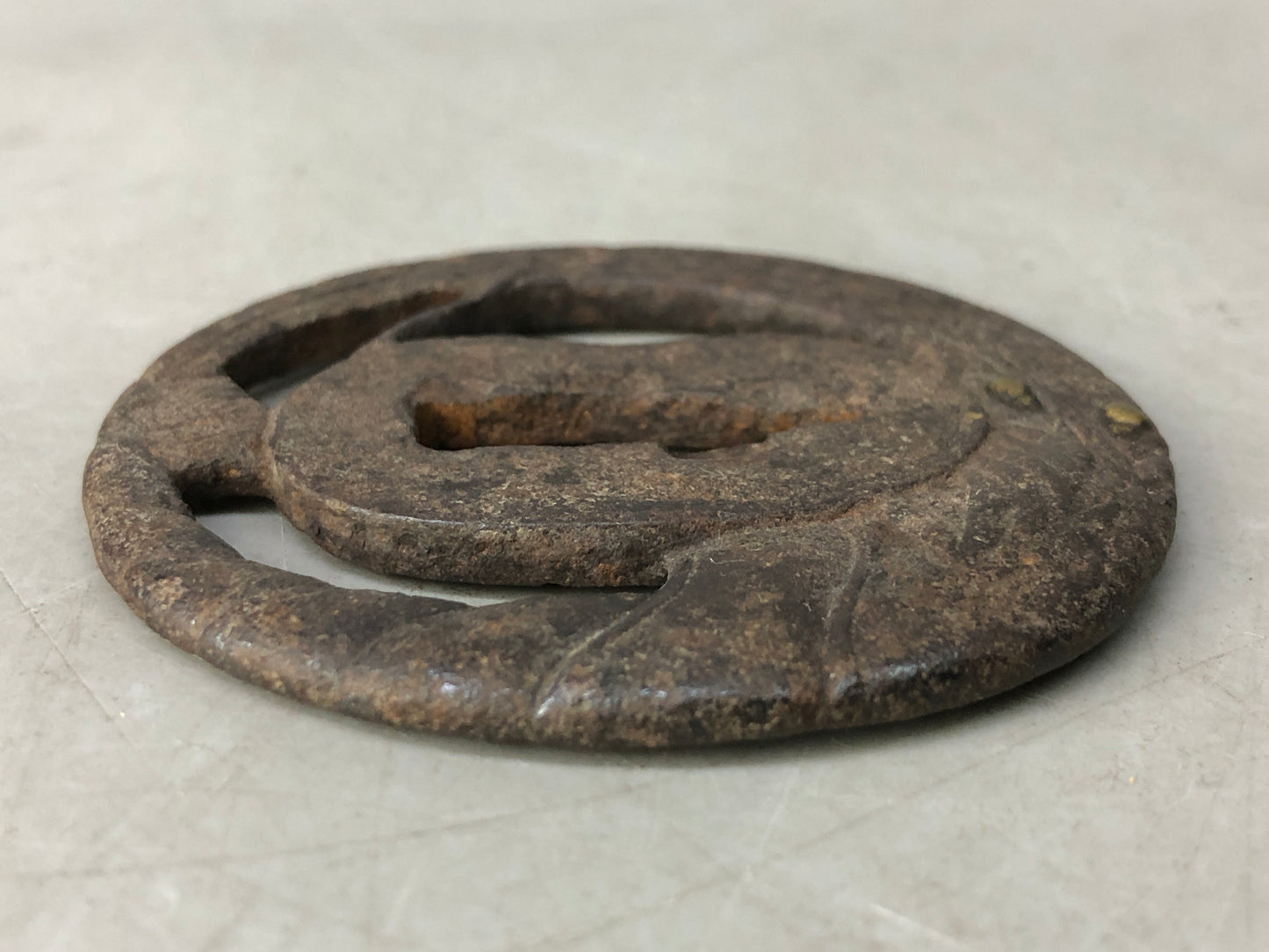 Y8312 TSUBA Iron sword guard Shrimp inlay Japan samurai katana koshirae edo