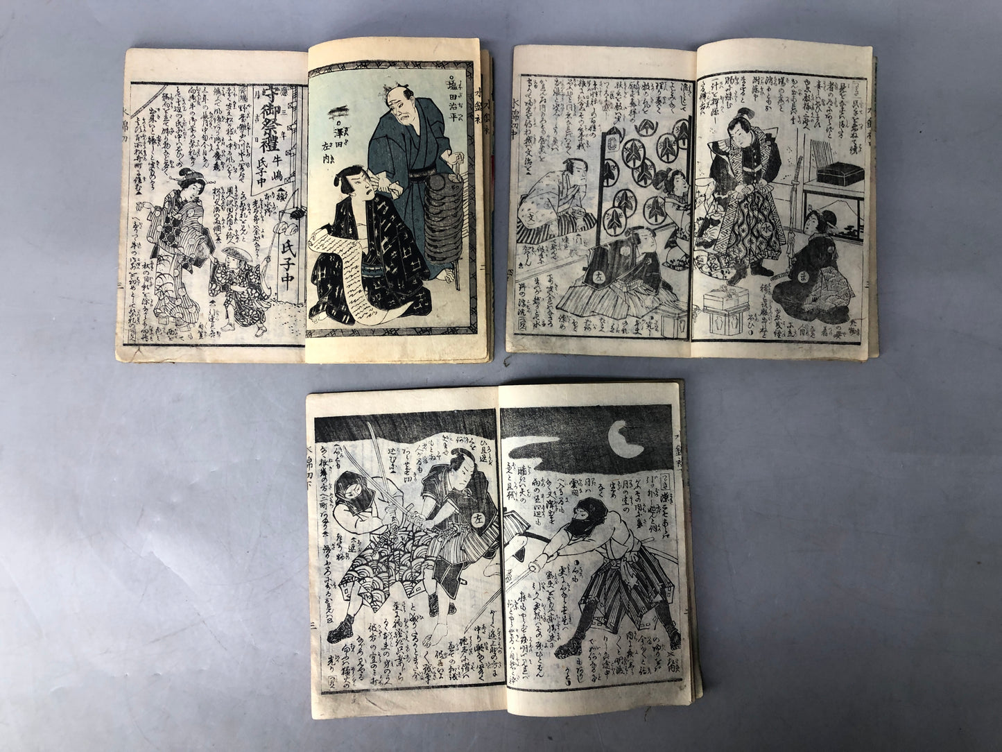 Y8319 BOOK 3 Japanese illustrated story books set Kunimasa Ezoushi Japan antique