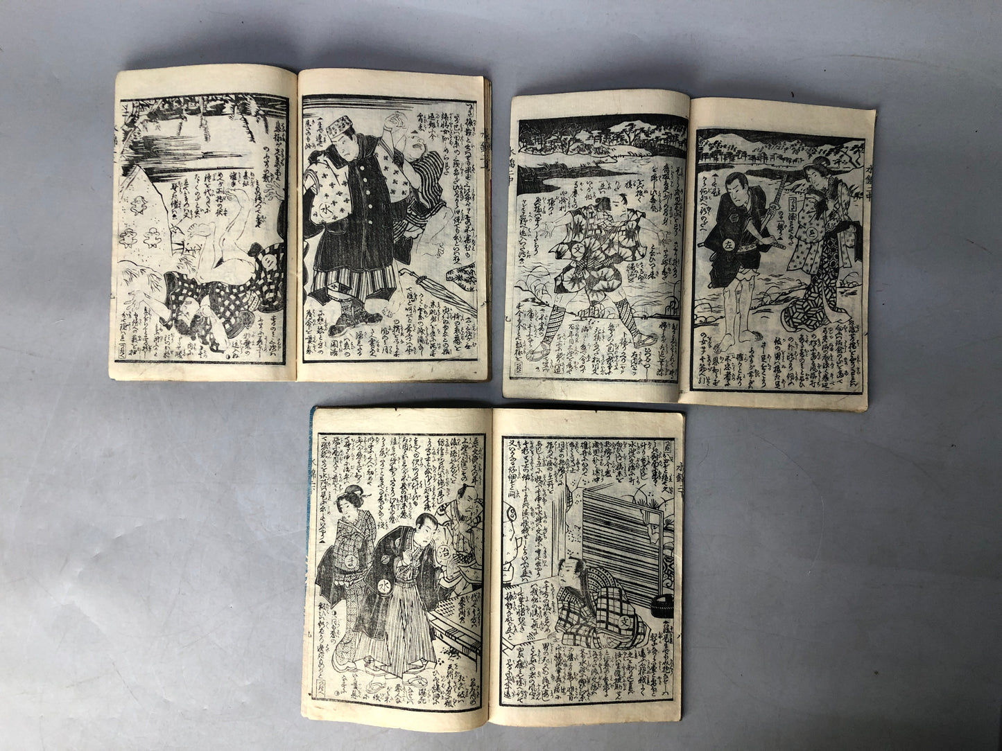 Y8324 BOOK 3 Japanese illustrated story books set Kunimasa Ezoushi Japan antique