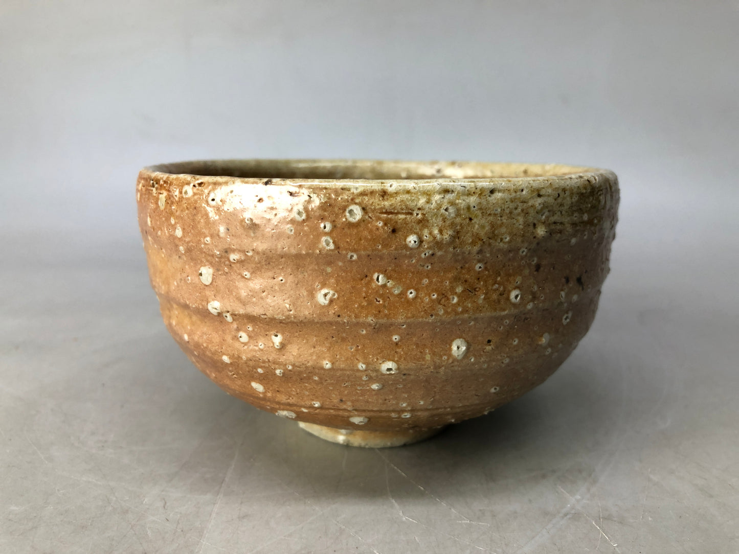 Y8340 CHAWAN Shigaraki-ware bowl signed box Japan antique tea ceremony pottery
