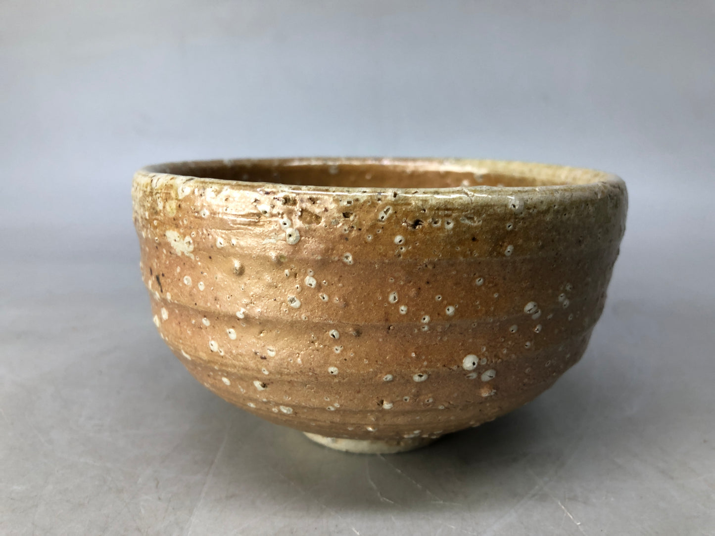 Y8340 CHAWAN Shigaraki-ware bowl signed box Japan antique tea ceremony pottery