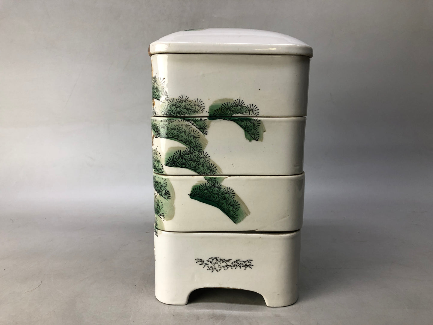 Y8386 BOX Seto-ware 4-tiered container Crane Pine signed Japan antique storage