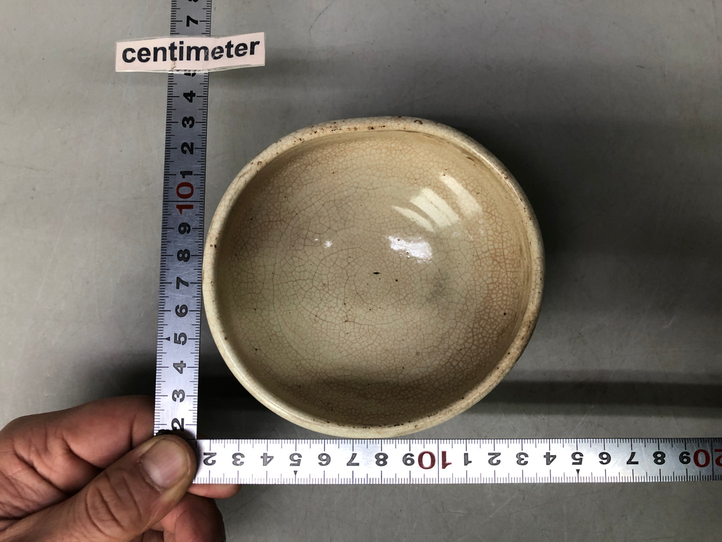 Y8397 CHAWAN Inuyama-ware bowl hermit signed Japan antique tea ceremony pottery