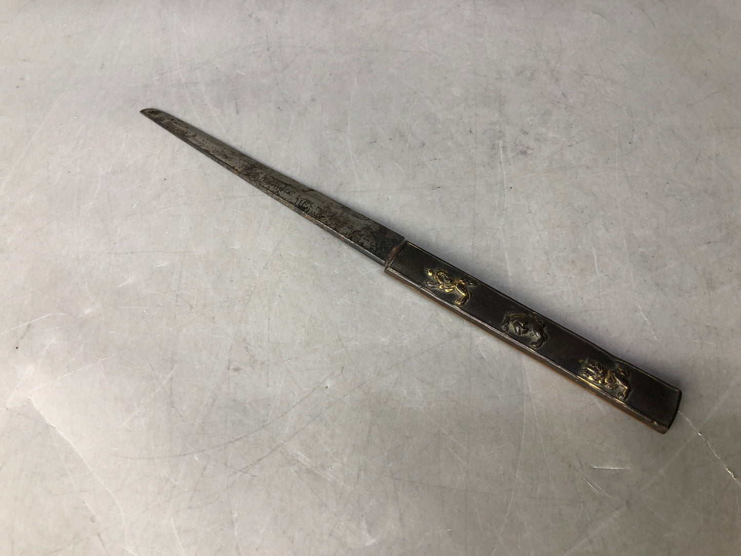 Y8404 TSUKA Kogatana small sword signed Lion Japan Koshirae samurai katana