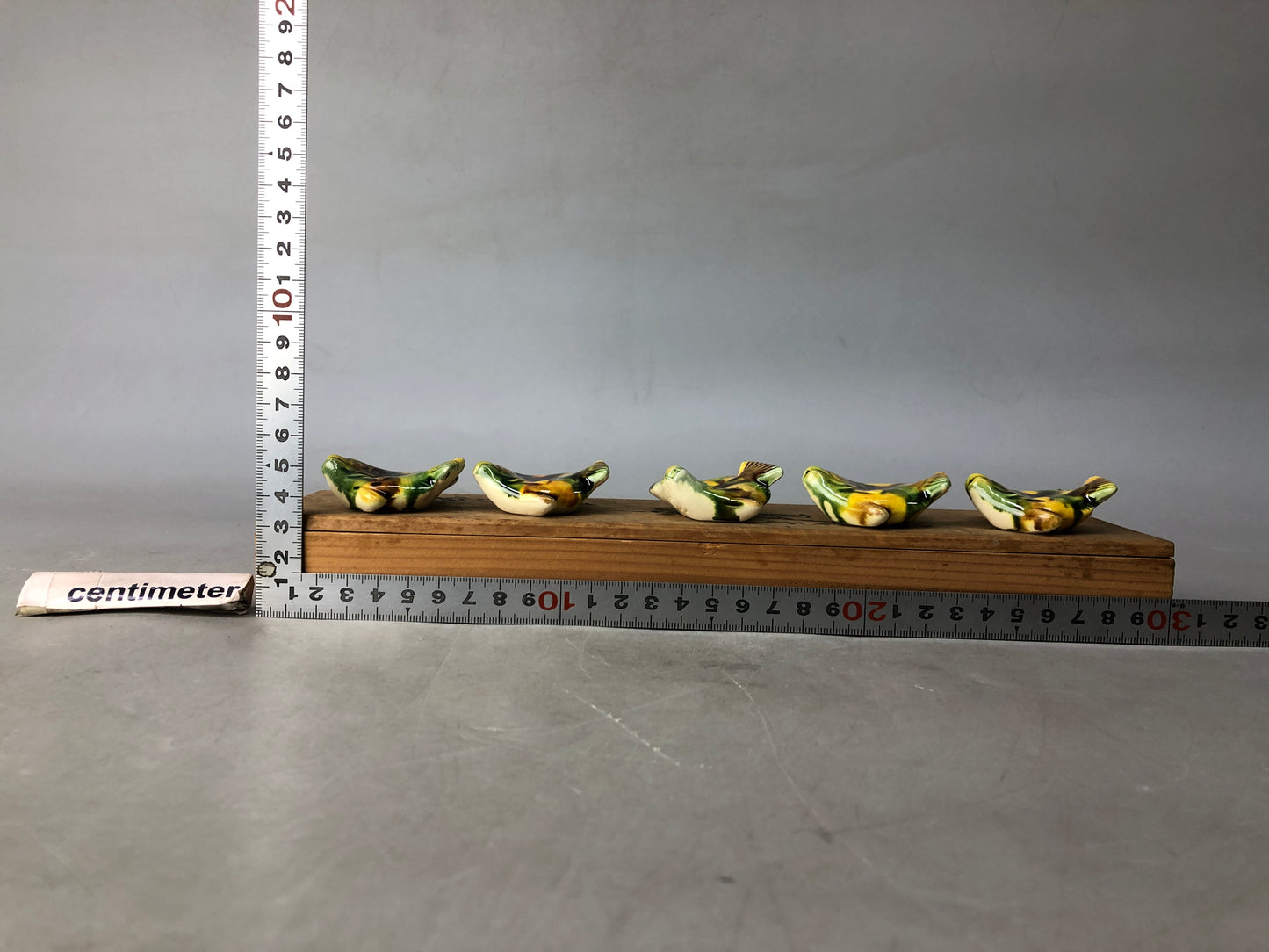 Y8412 OKIMONO Chopstick rest set of 5 Fish signed box China antique collectible