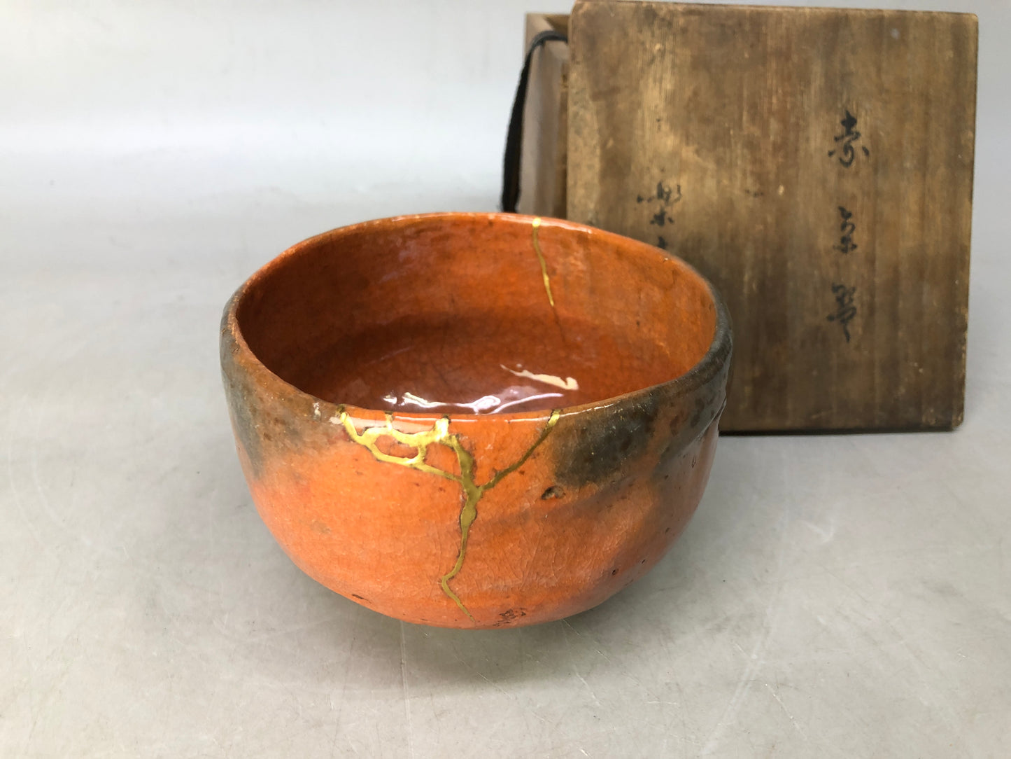 Y8414 CHAWAN Raku-ware red bowl kintsugi signed box Japan antique tea ceremony