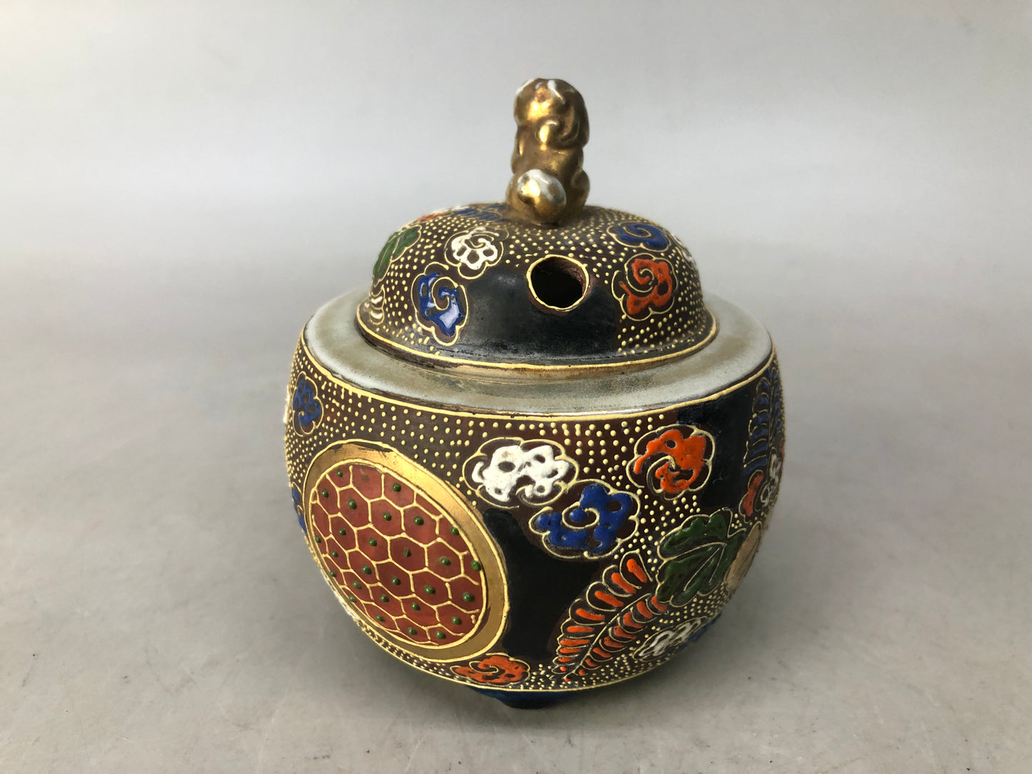 Y8420 KOURO Kutani-ware color picture signed Japan antique fragrance aroma