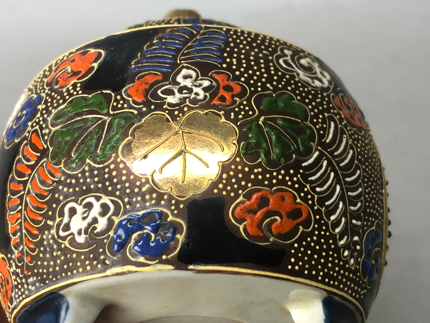 Y8420 KOURO Kutani-ware color picture signed Japan antique fragrance aroma