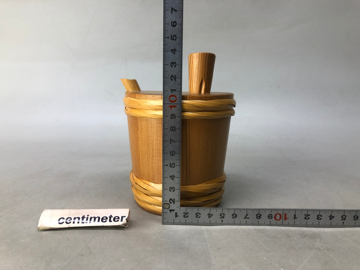 Y8423 CRUET Barrel-shaped Soy sauce dispenser wooden Magewappa Japan antique