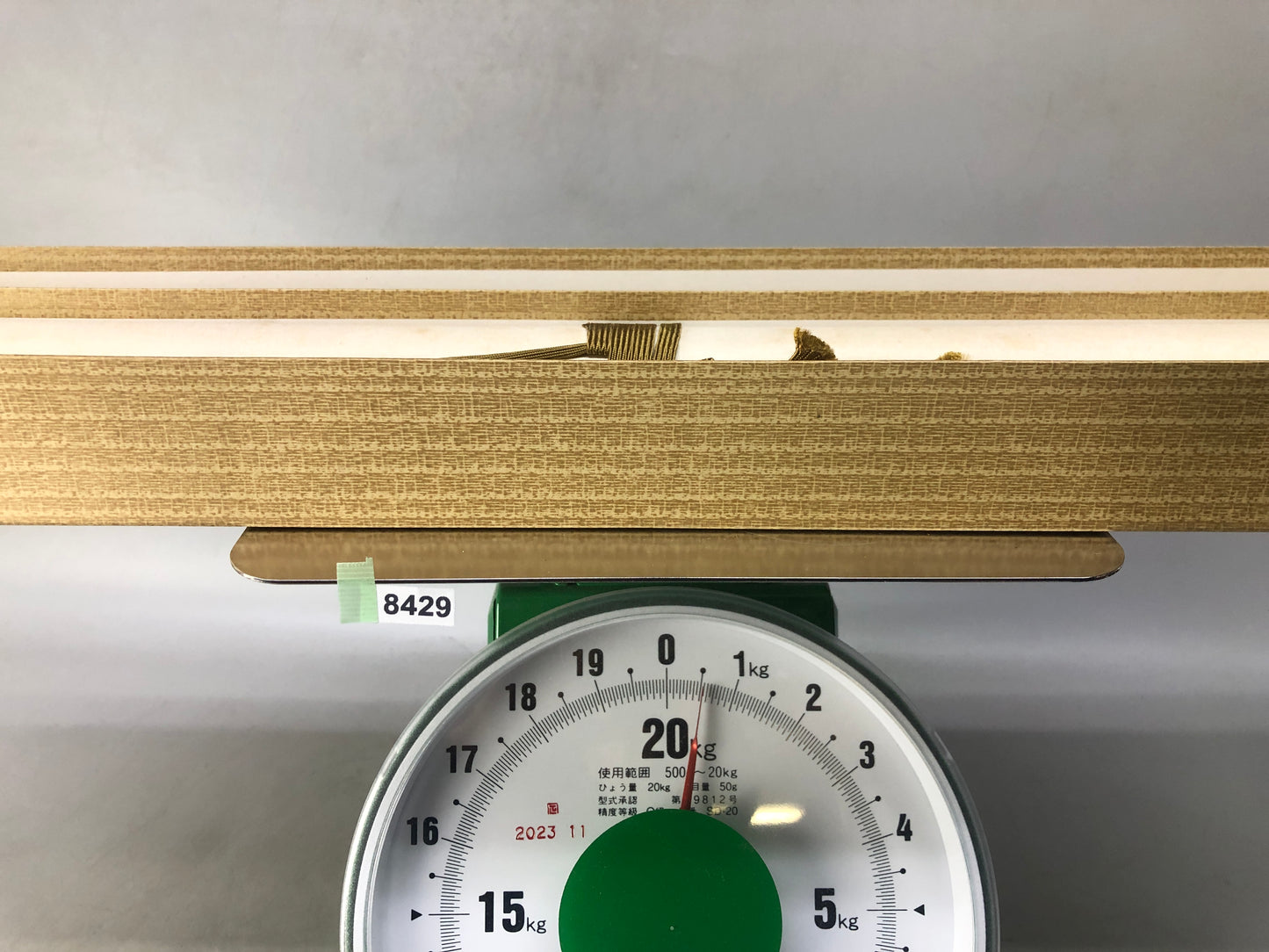 Y8429 KAKEJIKU 2 Carps Pine signed box Japan antique hanging scroll interior art