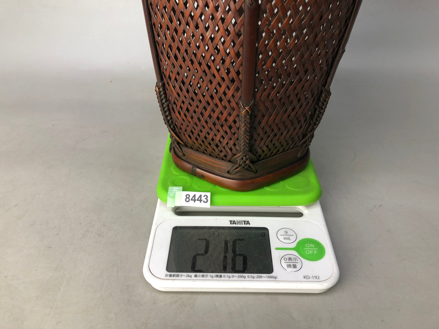 Y8443 Bamboo Woven Basket Flower vase signed Japan Ikebana floral arrangement