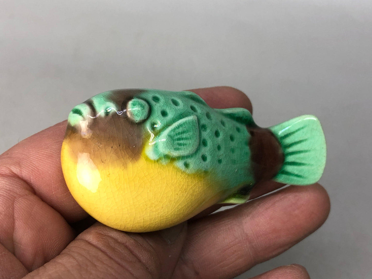 Y8445 OKIMONO Chopstick rest Puffer fish signed box China antique collectible