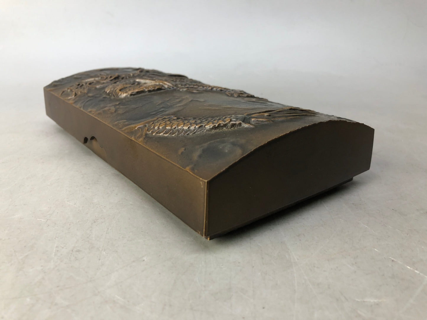 Y8468 BOX metal case Dragon pattern signed box Japan antique storage interior