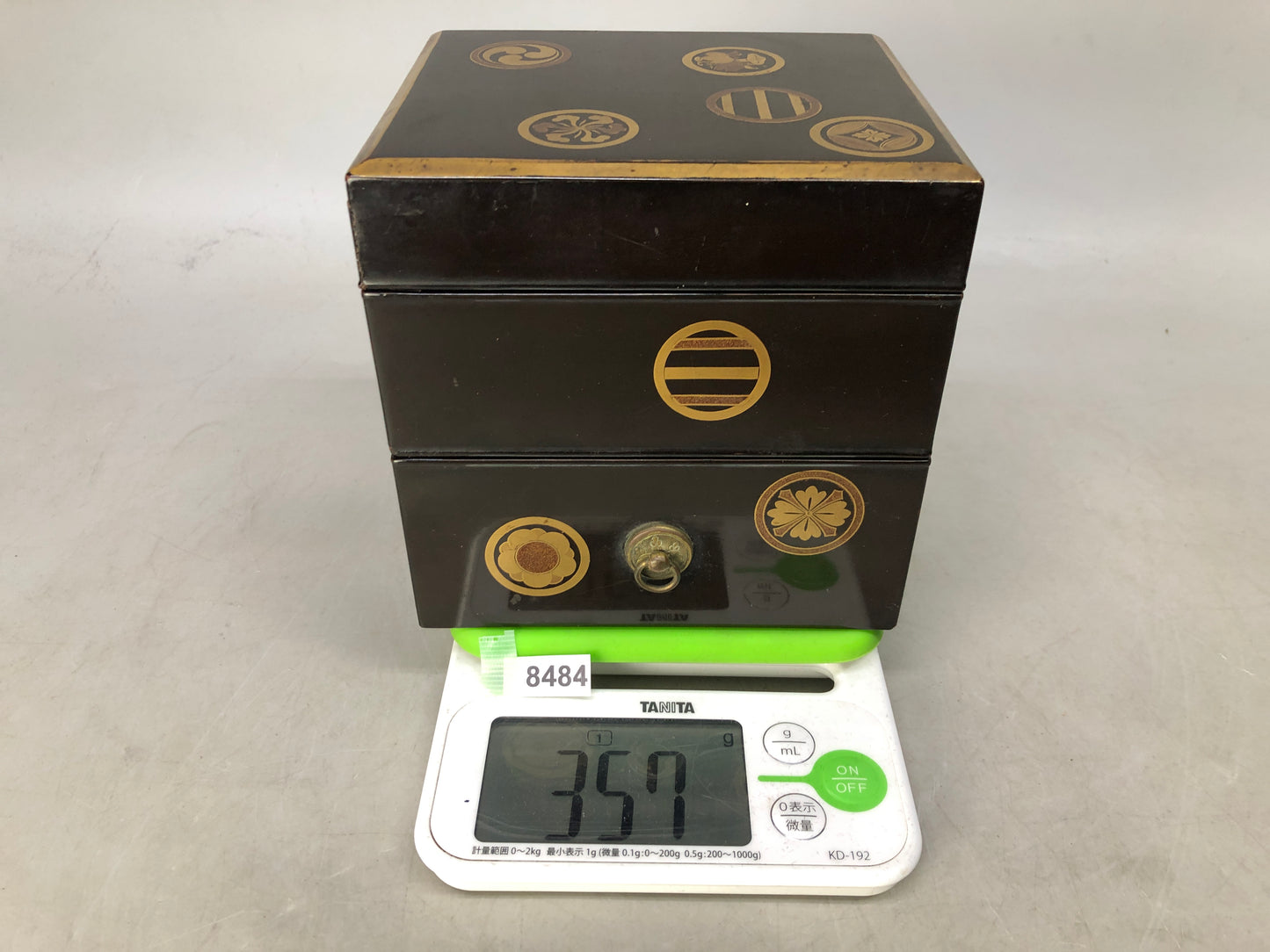 Y8484 BOX Makie small two-tiered incense case container Japan antique storage