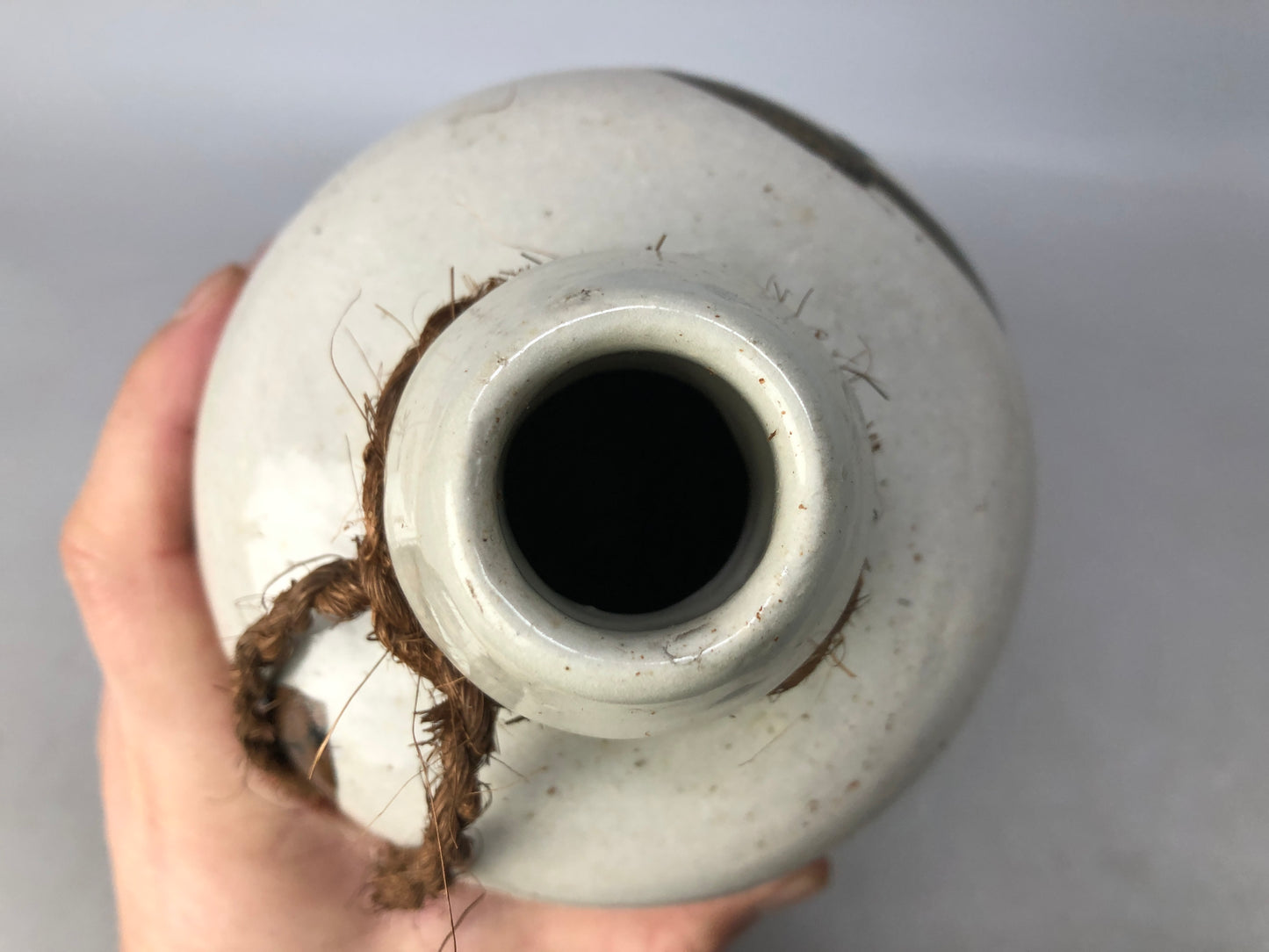 Y8487 OKIMONO Ceramic Binbou Tokkuri sake bottle figure Japan antique interior