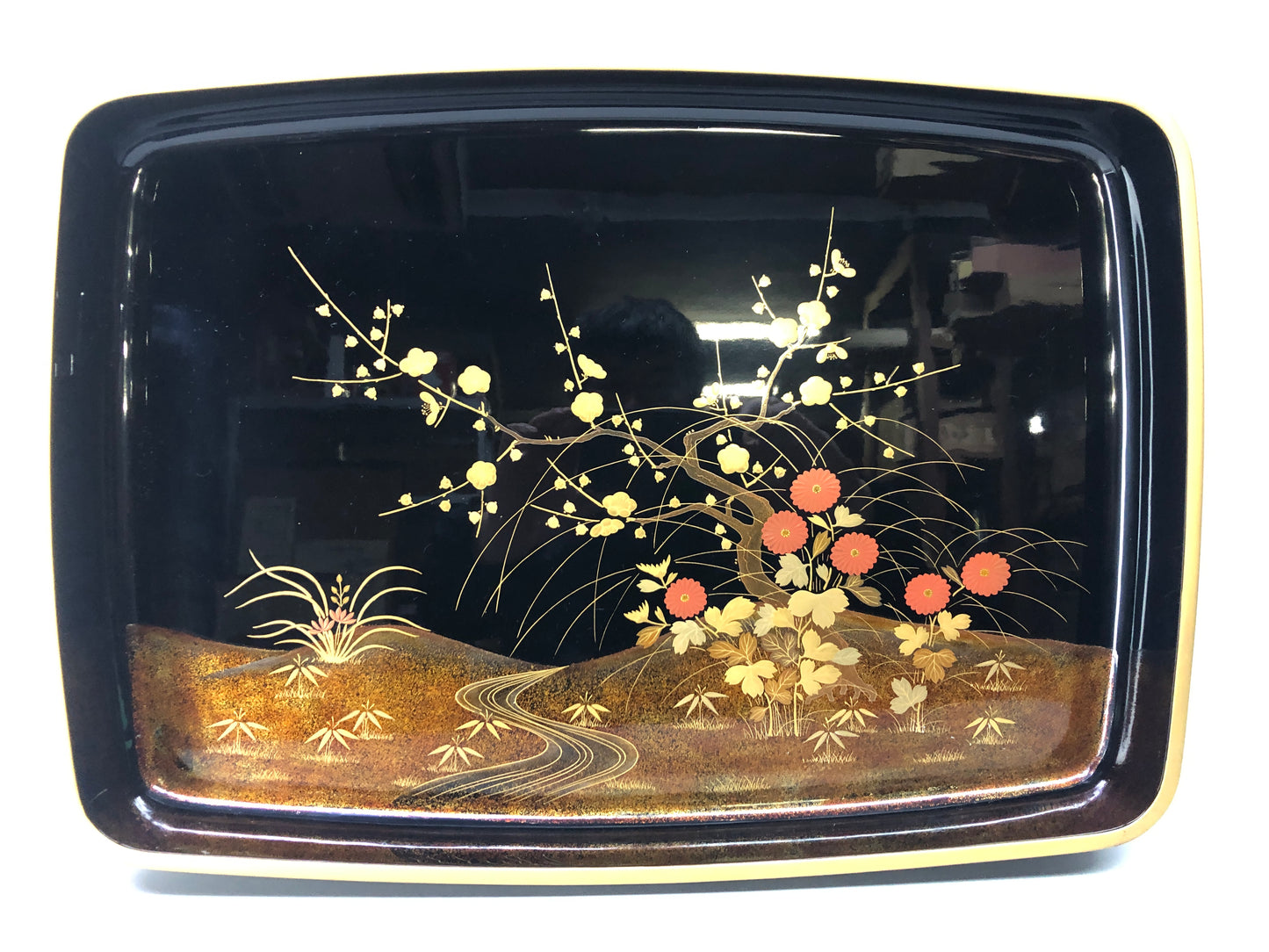 Y8491 TRAY plum chrysanthemum orchid bamboo Makie signed box Japan antique
