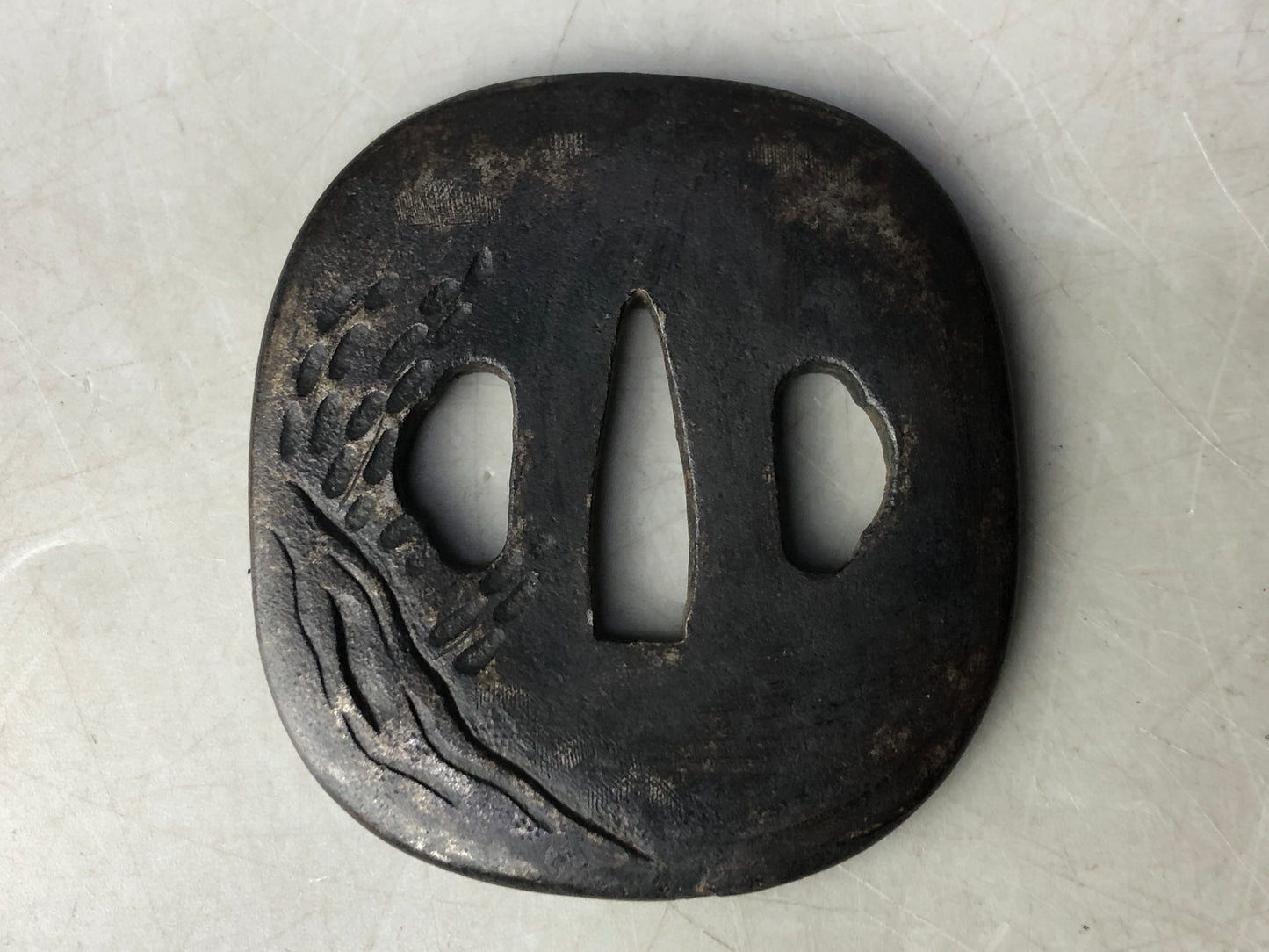 Y8506 TSUBA Iron sword guard signed box Japan antique samurai katana koshirae