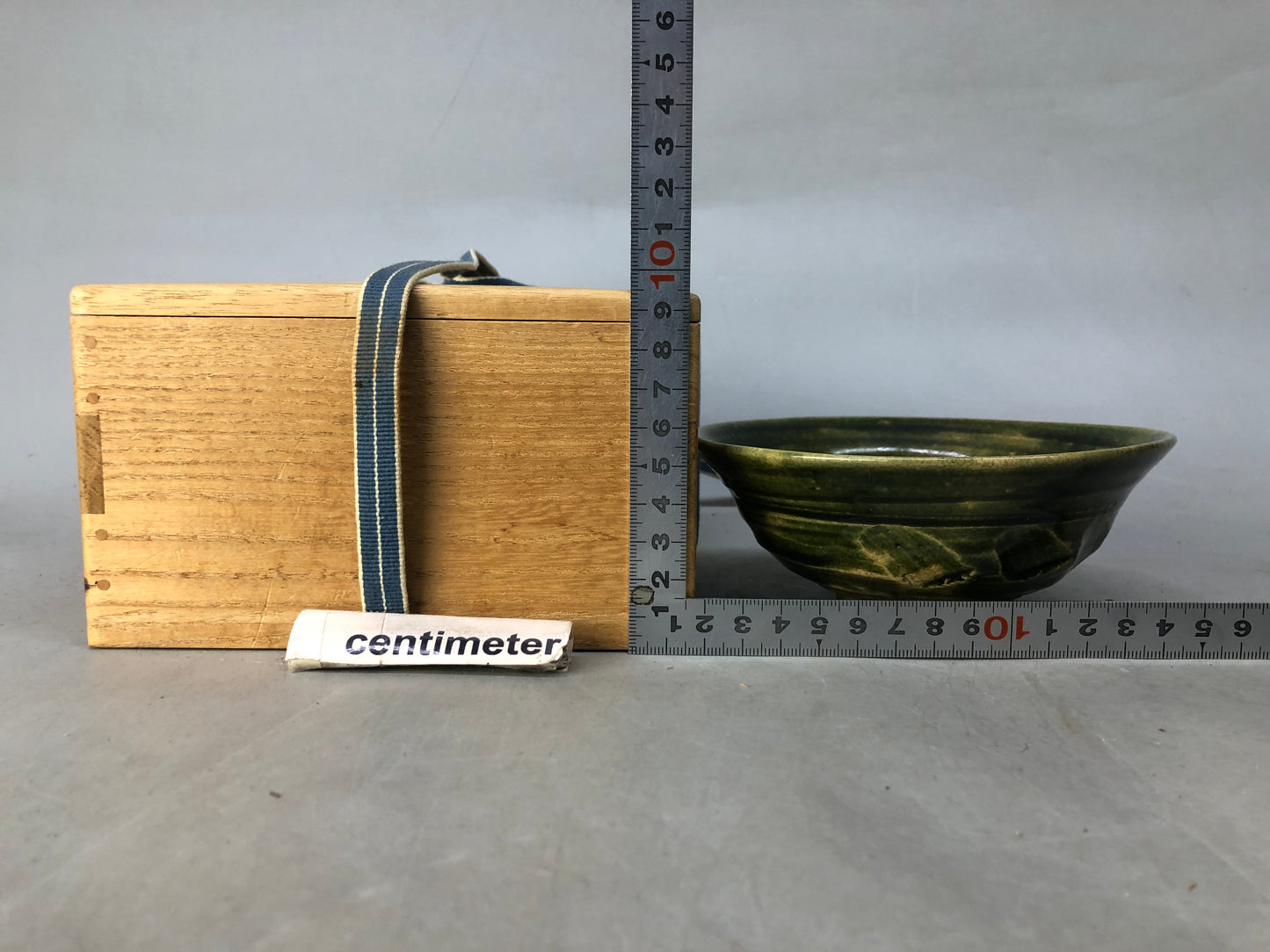 Y8527 CHAWAN Oribe-ware Sou Oribe bowl signed box Japan antique tea ceremony cup