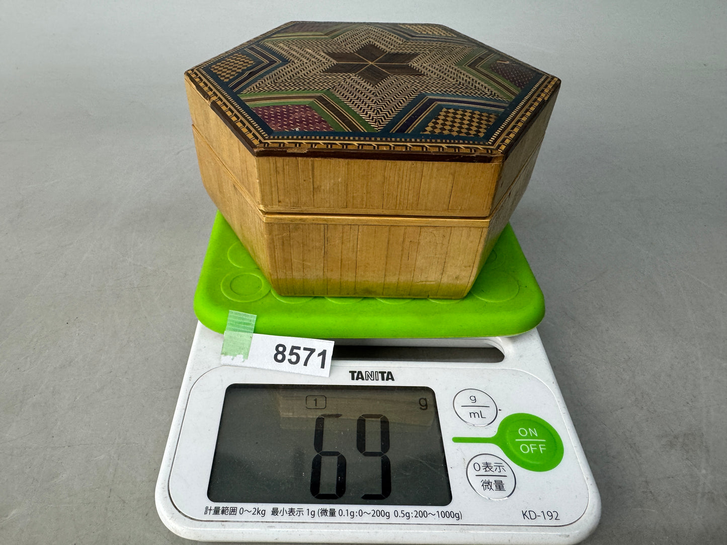 Y8571 BOX parquet small accessory trinket case container Japan antique container