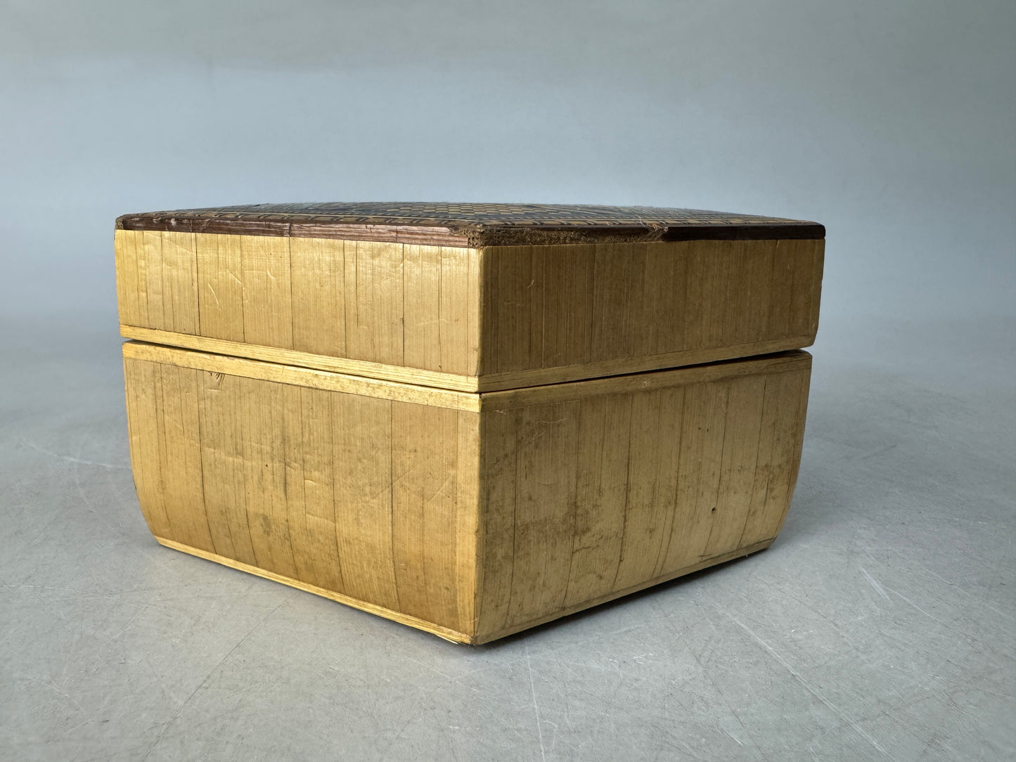 Y8571 BOX parquet small accessory trinket case container Japan antique container