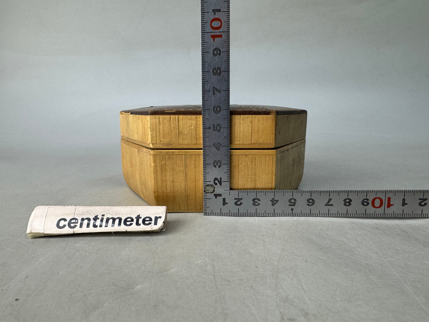 Y8571 BOX parquet small accessory trinket case container Japan antique container