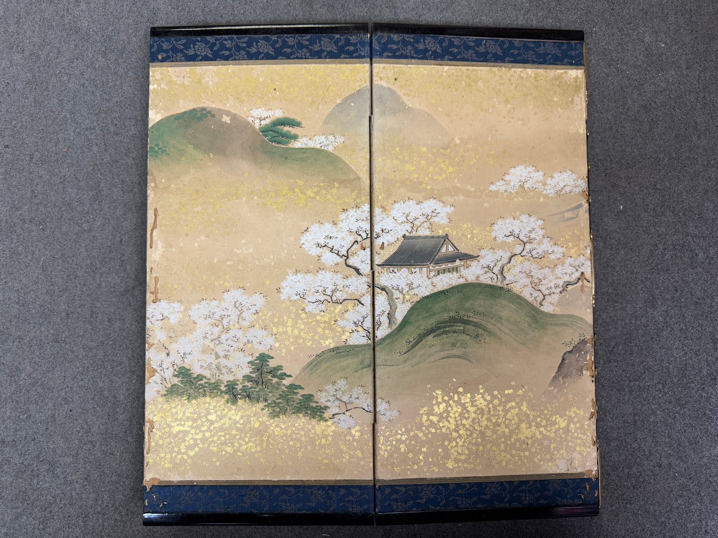 Y8590 BYOUBU folding screen Yamato-e signed box Japan antique decor interior