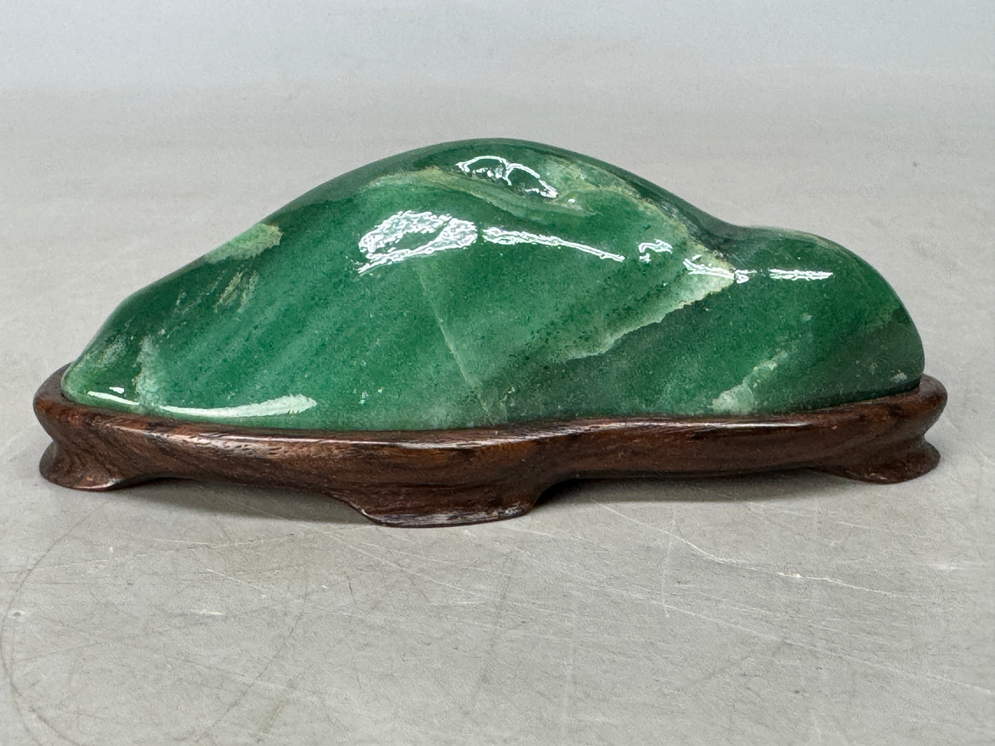 Y8620 OKIMONO Green viewing stone wooden stand Japan antique decor interior